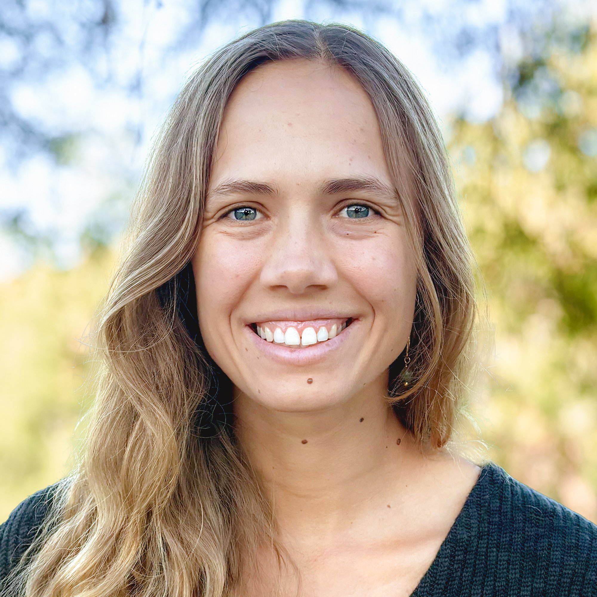 Isabelle 2024 Headshot